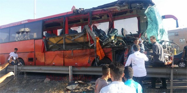 احتمال ممنوعیت حرکت اتوبوس بین‌شهری در شب در پی دستور وزیر