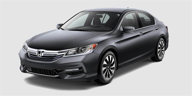 دستور روحانی برای کاهش تعرفه خودروهای هیبریدی