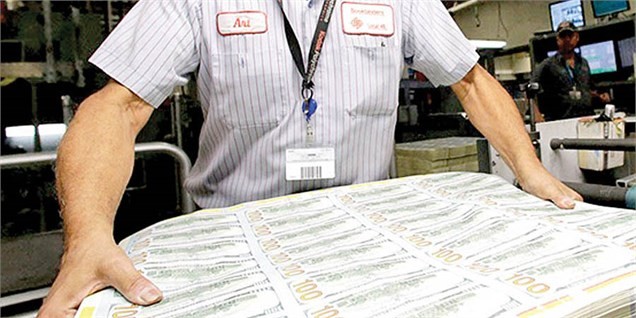 افزایش استفاده و ذخیره پول نقد به دلیل کاهش سود بانکی در جهان