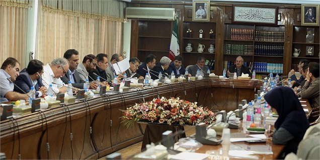 جدال توییتری نمایندگان کارگری و کارفرمایی