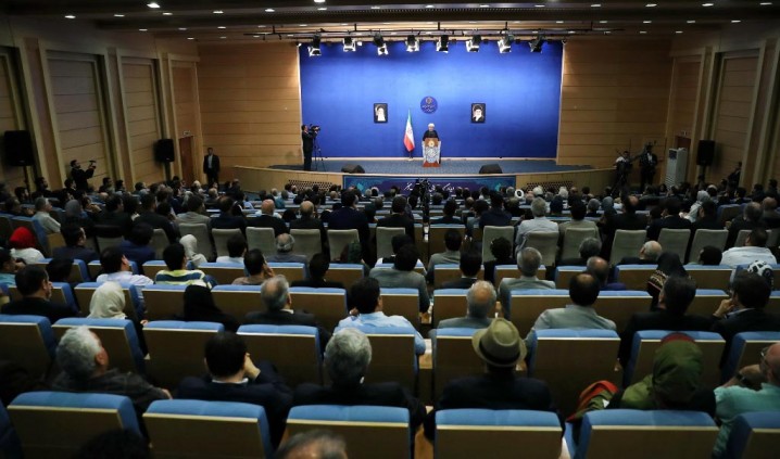 امروز به سرمایه اجتماعی و اعتماد بیشتر نیاز داریم