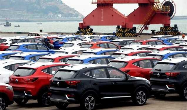 اختصاص ارز ۴۲۰۰ تومانی به واردات خودرو منطقی نیست