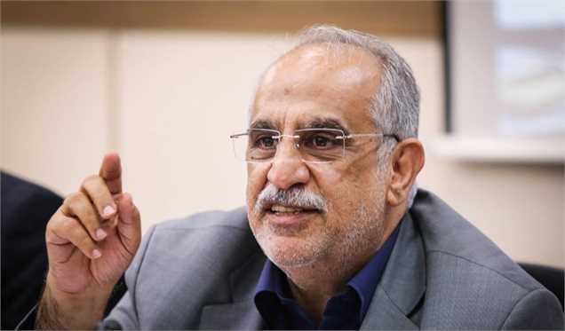 وزیر اقتصاد گفت: قرار است روزانه میزان واردات کالا در سامانه‌ای اعلام شود تا مردم بدانند چه کسانی کالاها را با چه قیمتی وارد می‌کنند.