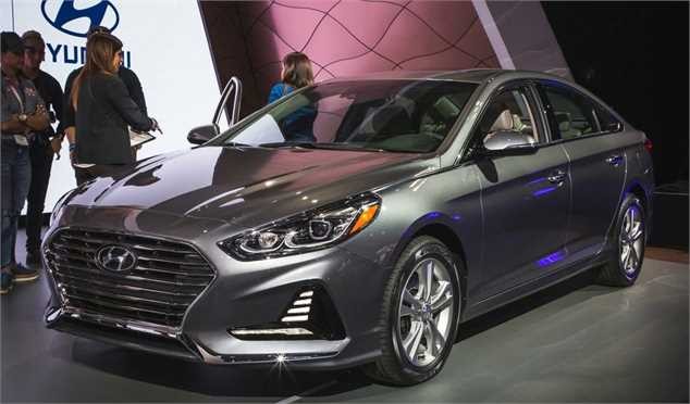 اعلام قیمت و شرایط جدید فروش هیوندای النترا و آزرا توسط کرمان موتور