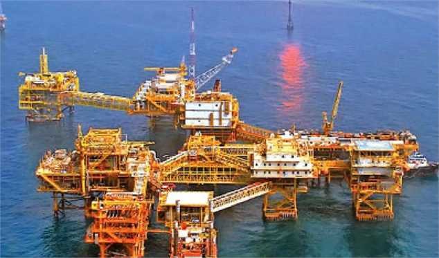 عبور نرم بورس از تحریم‌های پتروشیمی