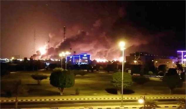 انفجار آرامکو چه بر سر قیمت نفت آورد؟