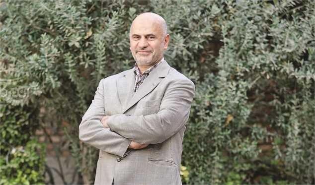 فرشاد مؤمنی: کارنامه نظام در توسعه اقتصادی قابل قبول نیست