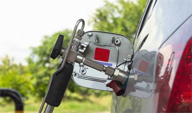 تمام خودروهای عمومی کشور برای دوگانه سوز شدن کمک بلاعوض می‌گیرند