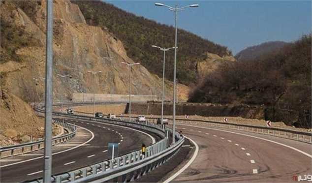 آزادراه تهران- شمال زیر بار ترافیک رفت