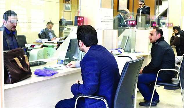 استفاده از ماسک در بانک‌ها از ۱۵ تیرماه الزامی است