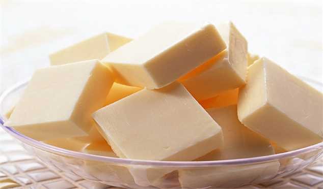 واردات کره متوقف شده است/ مردم قدرت خرید کره را ندارند/ مشکل علوفه و شیرخام داریم