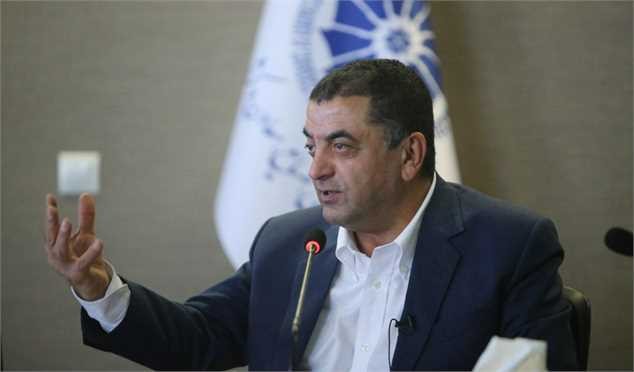 رفت و برگشت قیمت ها در بازار ادامه دارد