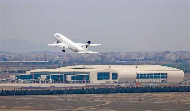 تلاش شرکت فرودگاه‌ها برای افزایش عوارض فرودگاهی از فروش بلیت