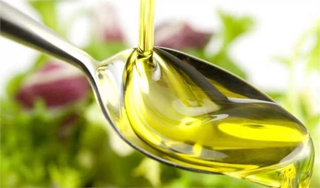 بیش از ۲۰۰ هزار تن روغن منتظر تخصیص ارز/ ثبات در بازار روغن