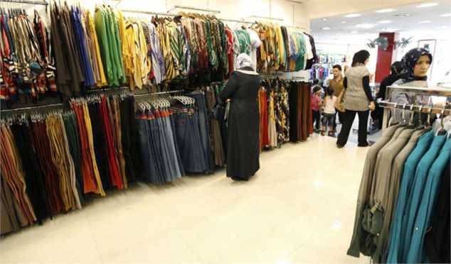 ورود کالای استوک و دست‌دوم به بازار پوشاک/ حذف بازیگران اصلی از فهرست قاچاقچیان پوشاک در ایران!