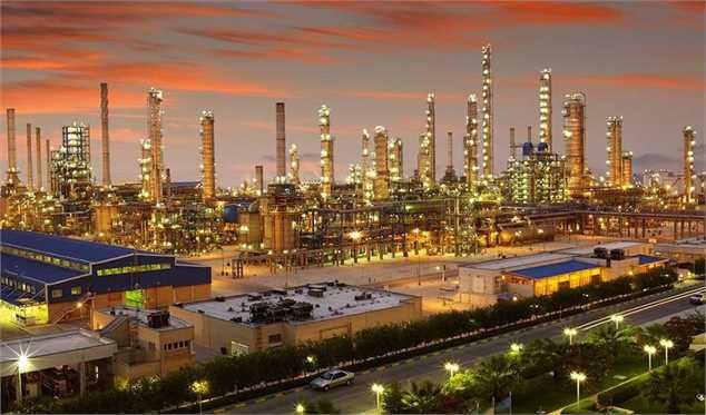 بهره‌برداری از ۱۵ طرح پتروشیمی تا پایان ۱۴۰۳/متانول نزدیکترین راه عبور از ناترازی بنزین