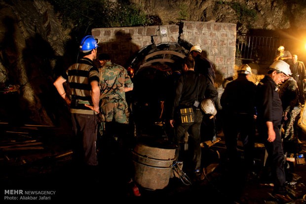 آمار کشته های انفجار معدن آزادشهر به ۲۲ نفر رسید