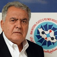 فرمول قیمت‌گذاری محصولات پتروشیمی در ایران اشتباه است/ قرارداد بلندمدت شرکت‌ها با پتروشیمی‌ها در انتظار یک موافقت