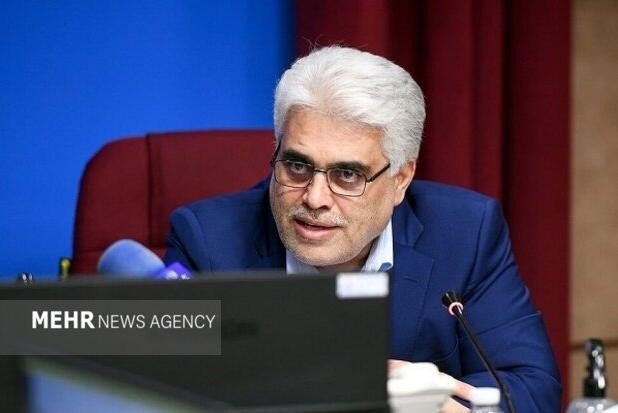 روزانه حدود ۵۳ میلیون لیتر بنزین با کارت جایگاه‌ها توزیع می‌شود