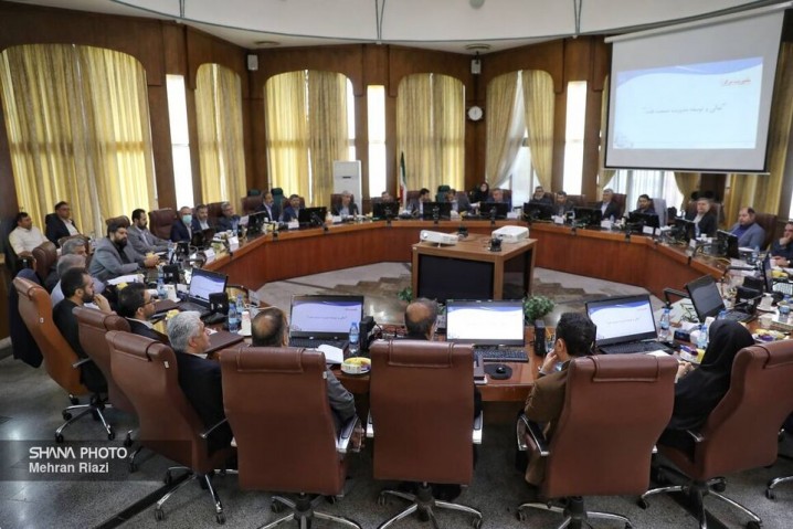 هیئت‌های عالی فنی و تخصصی مدیران و استعدادهای مدیریتی را پشتیبانی می‌کنند