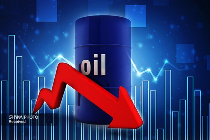 افت قیمت نفت با تقویت چشم‌انداز مازاد عرضه