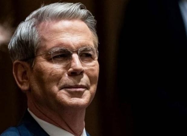 آمریکا چین را به تخریب عمدی اقتصاد جهان متهم کرد