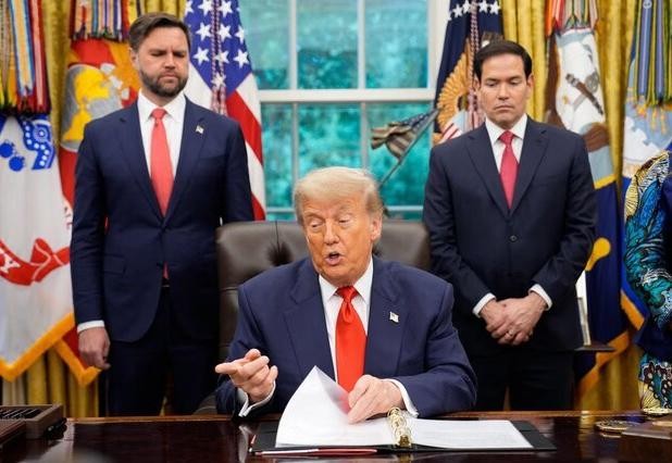 دونالد ترامپ بالاخره تهدید خود را عملی کرد