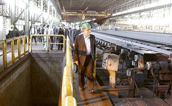 نعمت زاده: برای خودکفایی در تولید صنایع لاستیک هدف گذاری شده است