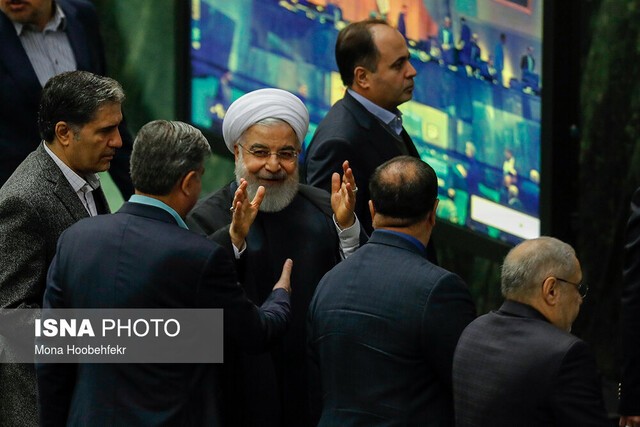 بعد از ارائه لایحه بودجه رئیس جمهور دقایقی پیش، پس از ارائه لایحه بودجه ۹۹ جلسه علنی مجلس را ترک کرد.