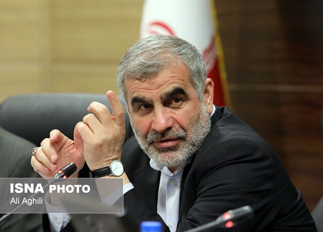 وزیر صمت اعلام کرد که هیچ فشاری از نمایندگان بر وی نبوده است