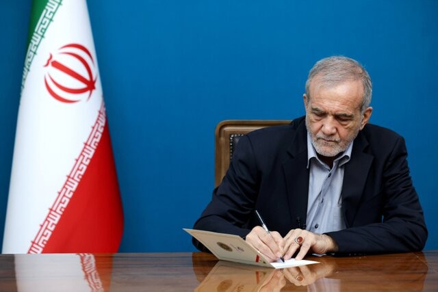 قدردانی پزشکیان از خدمات پرستاران در دوران جنگ