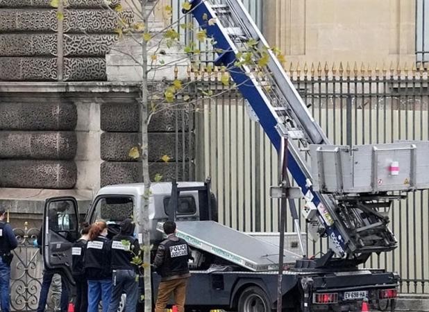 سرقت از موزه لوور سکوی پرتاب شرکت آلمانی شد