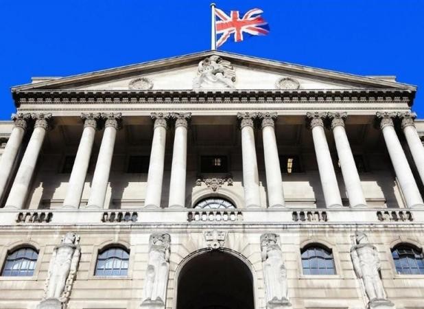 تورم در انگلیس همچنان نزدیک به دو برابر هدف بانک مرکزی