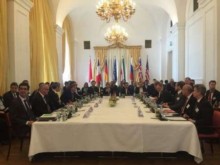 هلگا اشمید: به شركت های اقتصادی درخصوص لغو تحریم های ایران اطمینان می دهیم