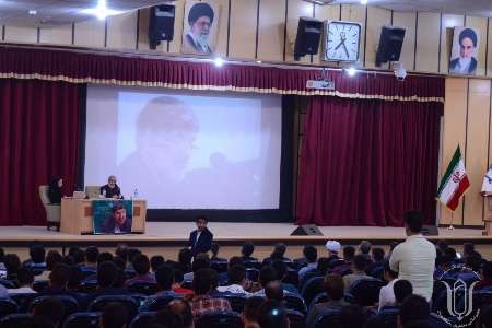 نائب رئیس مجلس: افشاگری های اقتصادی با هدف تخریب دولت انجام می شود