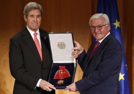 جان کری: موظفیم توافق هسته ای با ایران را زنده نگه داریم/ اوباما با ترامپ تماس دارد