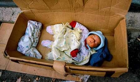 نهادهای متولی هم نوزاد یک روزه را رها کردند