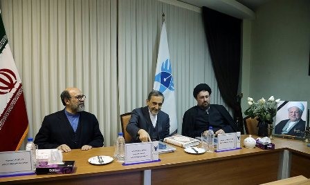 ولایتی رئیس هیات امنا دانشگاه آزاد اسلامی شد