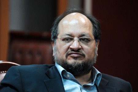 شریعتمداری: دولت یازدهم مستحکم به راه خود ادامه می دهد/ گروه های سیاسی باید در سایه نشستن را یاد بگیرند