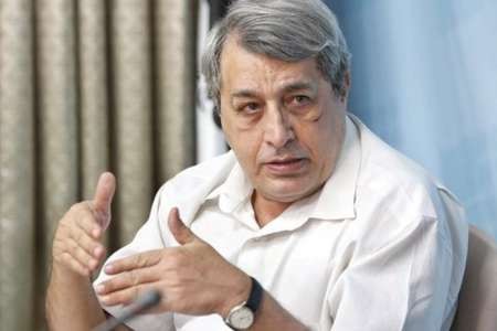 یک اقتصاددان: جریانی سیاسی بدون درنظر گرفتن منافع ملی در مورد قرارداد توتال سیاه نمایی می کند