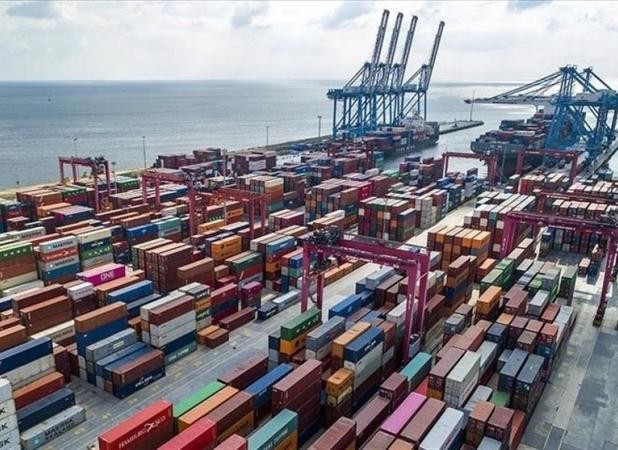 امتیاز صادراتی رسمی شد/تعیین ۱۲ معیار برای تعیین ضریب ارز حاصل از صادرات