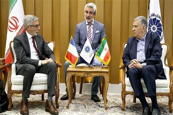 همکاری فرانسه با ایران در حوزه‌های غیرتحریمی