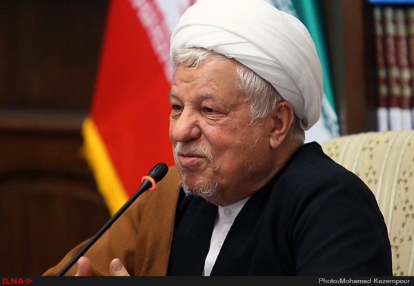 دولت قبلی قصد داشت دانشگاه آزاد را به زمین بزند