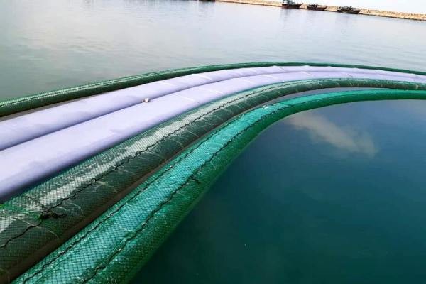 کشف بنزین و گازوئیل قاچاق در آبهای هرمزگان