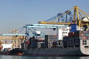 قانون جدید گمرک، صادرات پتروشیمی ها از بندر امام را متوقف کرد