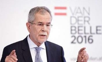 پیشنهاد جالب رئیس‌جمهور اتریش/ همه زنان برای مقابله با اسلام‌هراسی روسری بپوشند