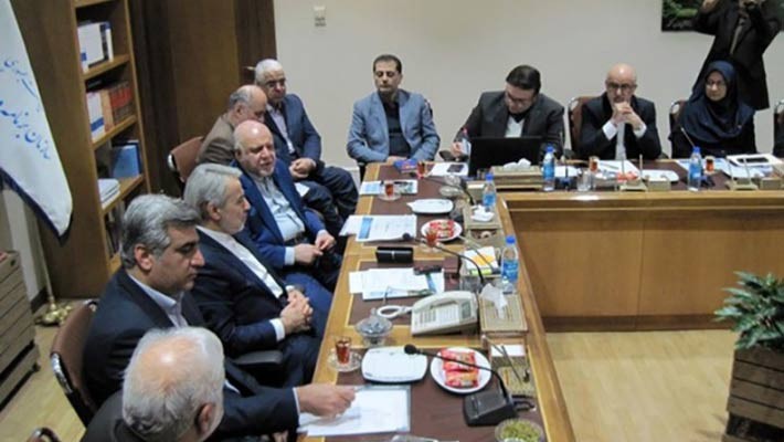 اعلام آمادگی وزیر نفت برای سرمایه گذاری در پروژه صنایع پتروشیمی و صنایع پایین دستی گیلان