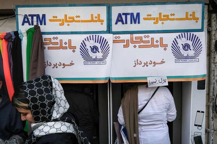 چرا اسکناس در عابربانک‌ها کم شده؟
