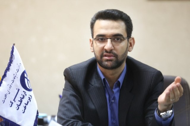 آذری جهرمی: طرح کددار کردن گوشی های تلفن همراه نباید سبب ناراحتی مردم شود