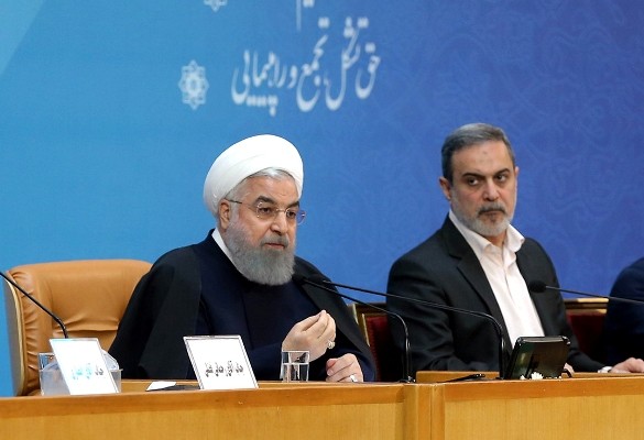 روحانی: راهی جز شفافیت برای ریشه کن کردن فساد نداریم/رونمایی از منشور حقوق شهروندی انتخاباتی نبود